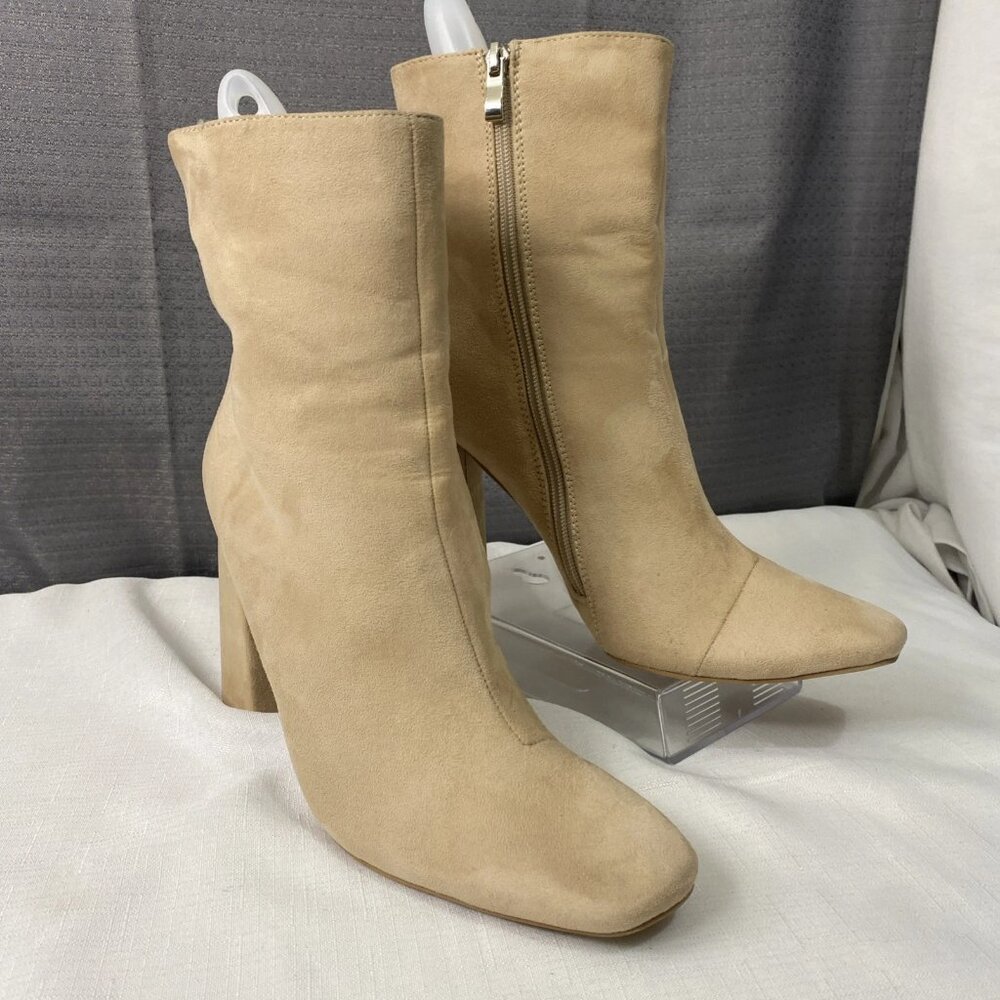 Boots Fashion Nova Woman Size 10